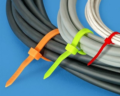 Стяжки нейлоновые 2.5x100мм хомуты 100шт. Стяжки нейлоновые 2.5x100мм хомуты 100шт.